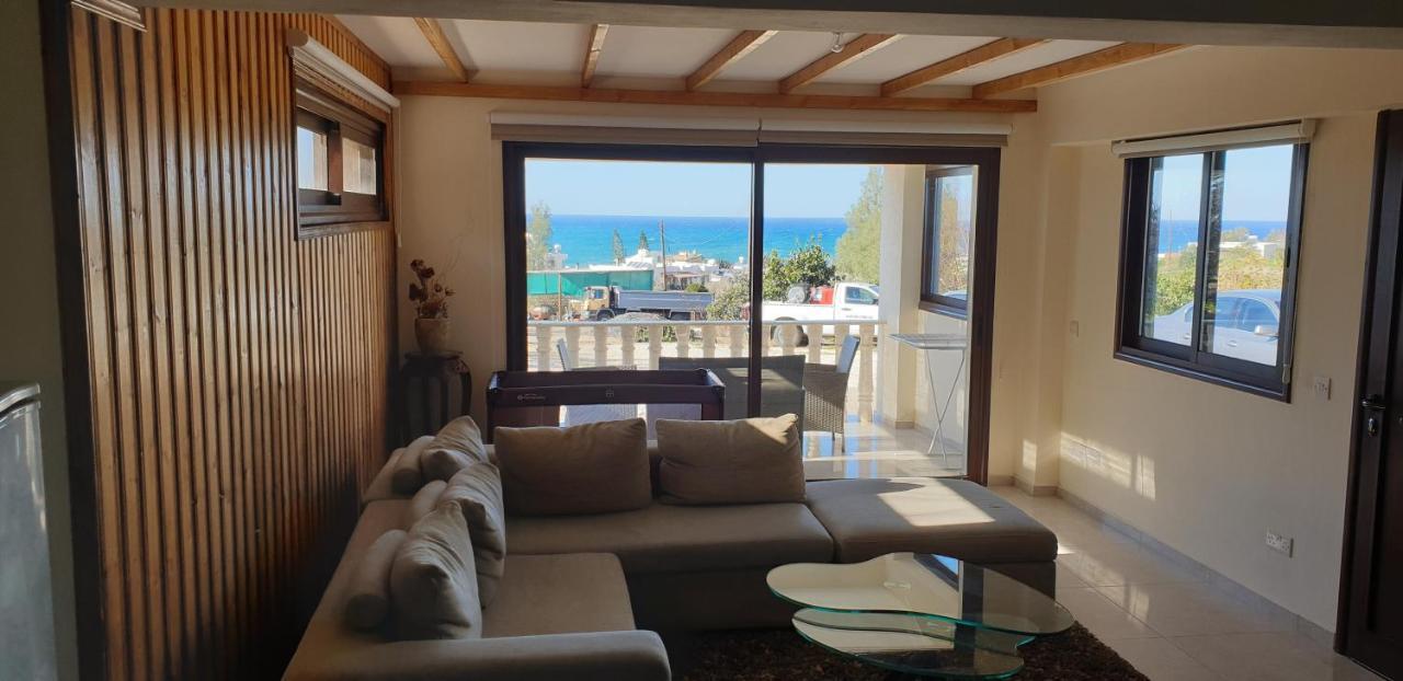 Joanna Sunset Apts Pomos Bagian luar foto