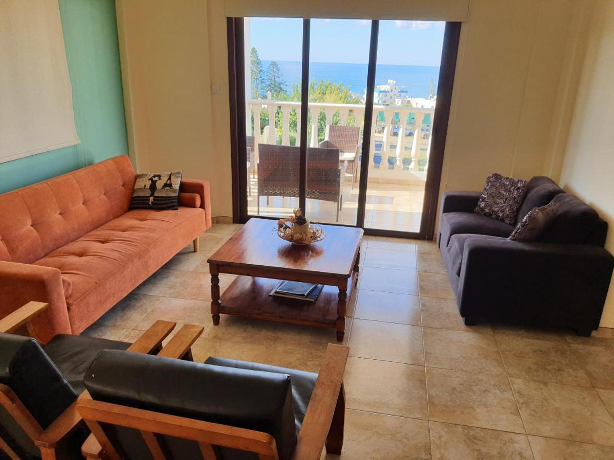 Joanna Sunset Apts Pomos Bagian luar foto