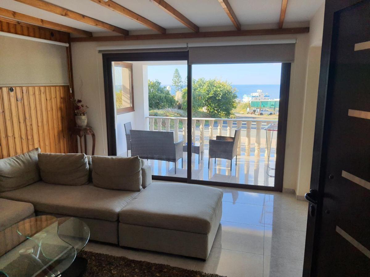 Joanna Sunset Apts Pomos Bagian luar foto
